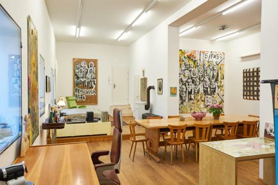 Manusch Apartment Кремс Екстериор снимка